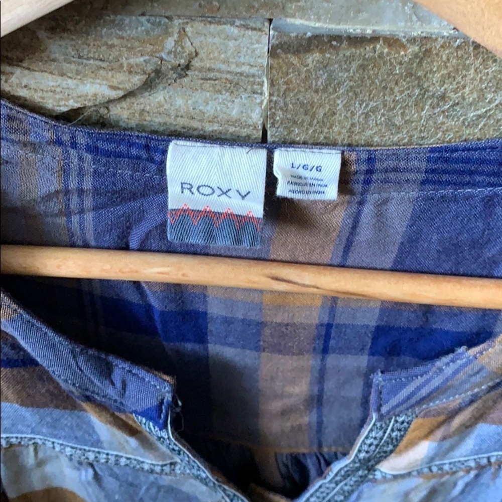 Roxy Shirt - Picture 2 of 6